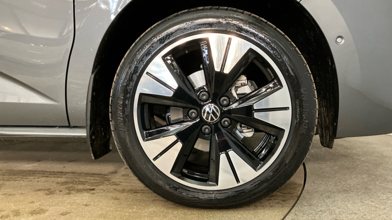 Volkswagen Multivan 2.0 TDI Style 5dr LWB DSG Diesel Estate